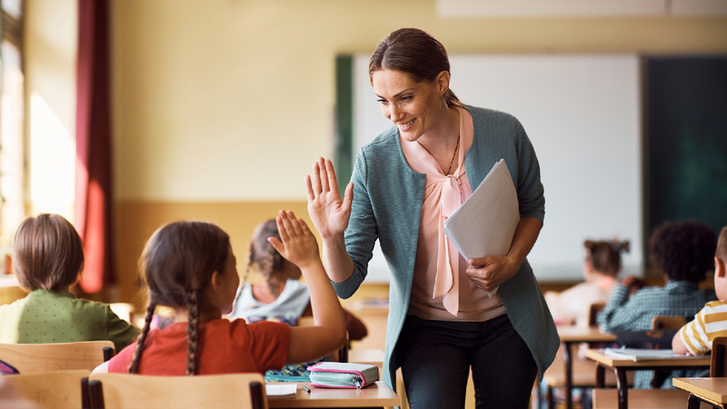 Подмосковные учителя рассказали, как влюбить школьника в предмет
