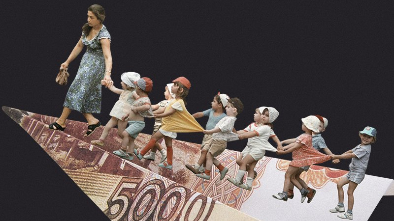 «Выходит 22 тысячи рублей с копейками на руки». Сколько зарабатывают воспитатели и как они живут на эти деньги