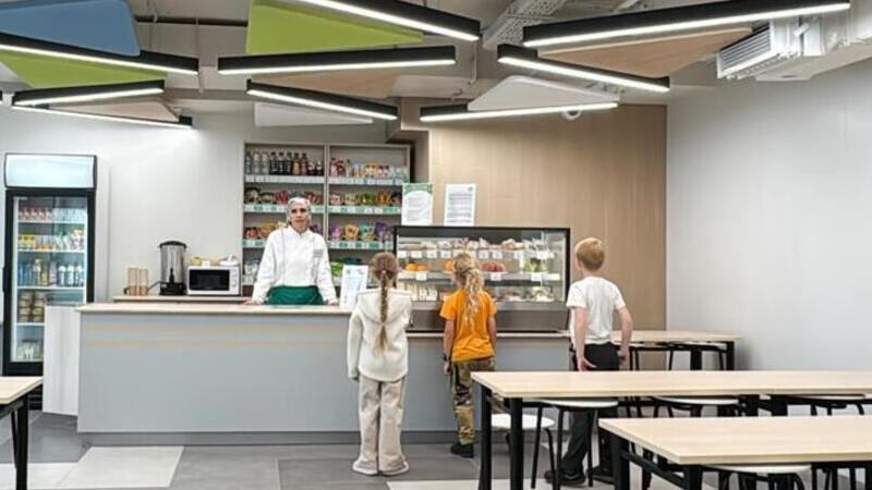 В Госдуму внесут законопроект о бесплатном горячем питании для учителей