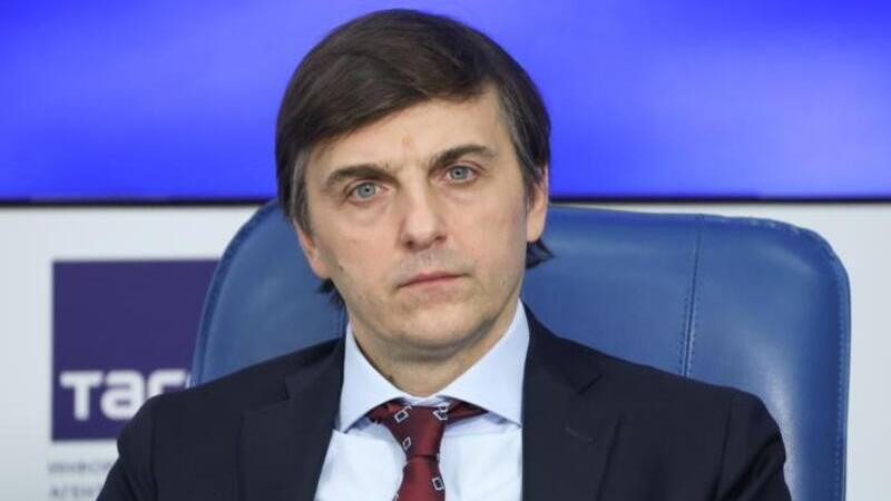 Кравцов предложил вернуть регулирование учебных пособий Минпросвещения