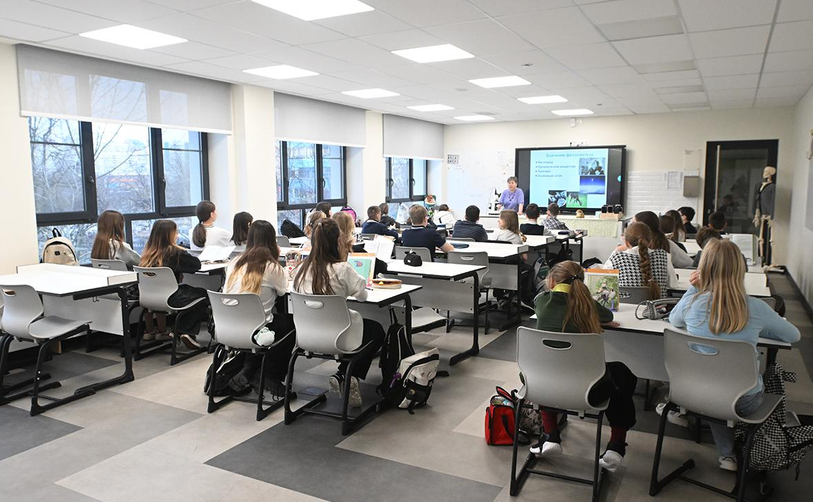 Минпросвещения утвердило, сколько часов должны учиться школьники