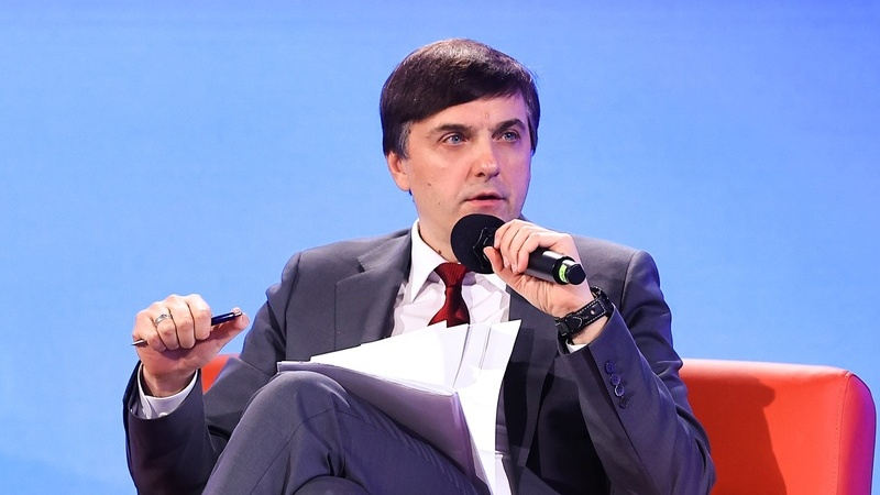 Сергей Кравцов обсудил с членами ВЭПС возможности для профессионального роста педагогов