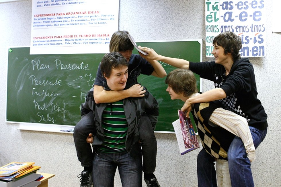 С нового учебного года стартует эксперимент с оценками за поведение: Где он будет проходить и что о нем думают учителя