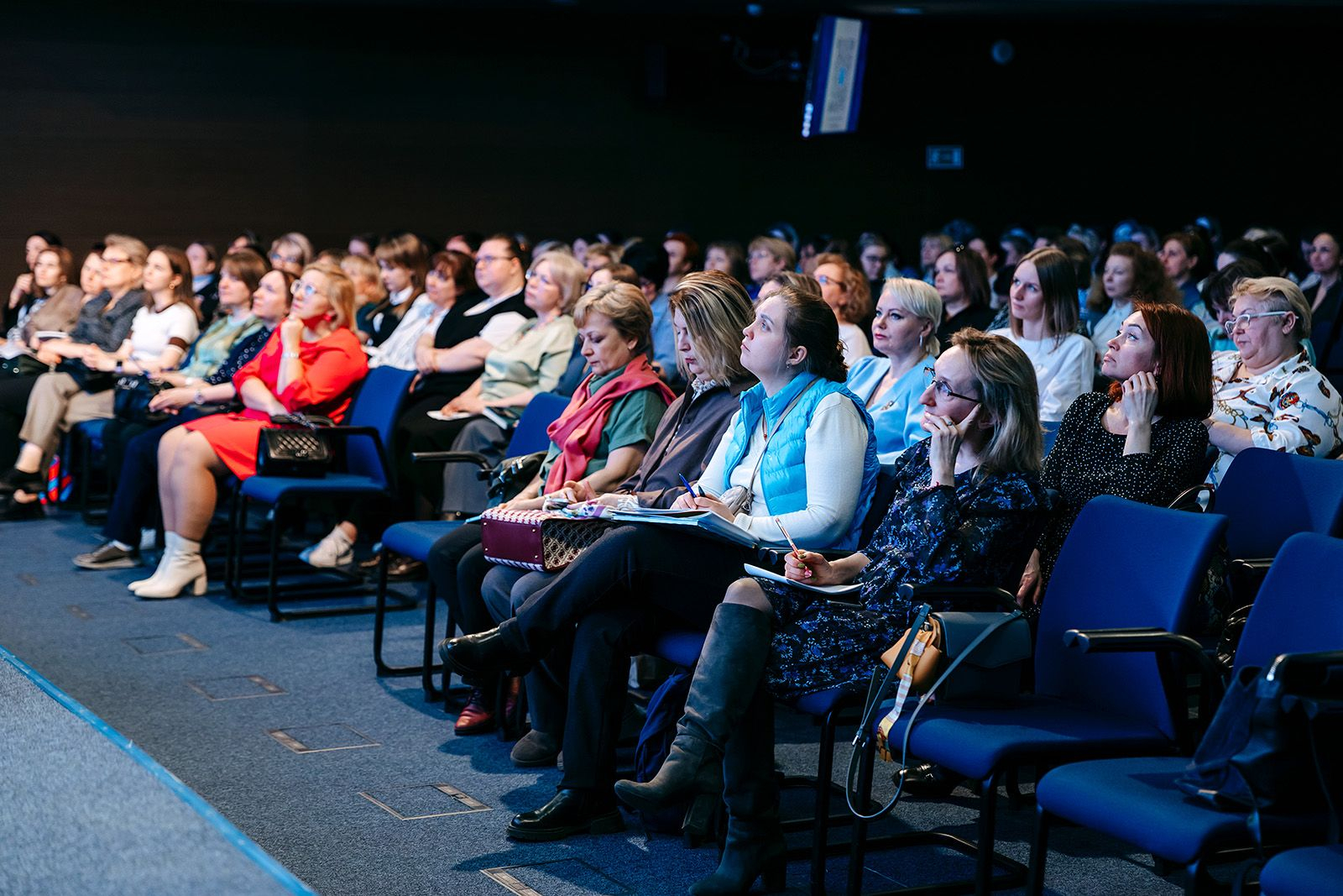 Почти 16 тысяч столичных учителей пройдут курсы по преподаванию математики в новом формате